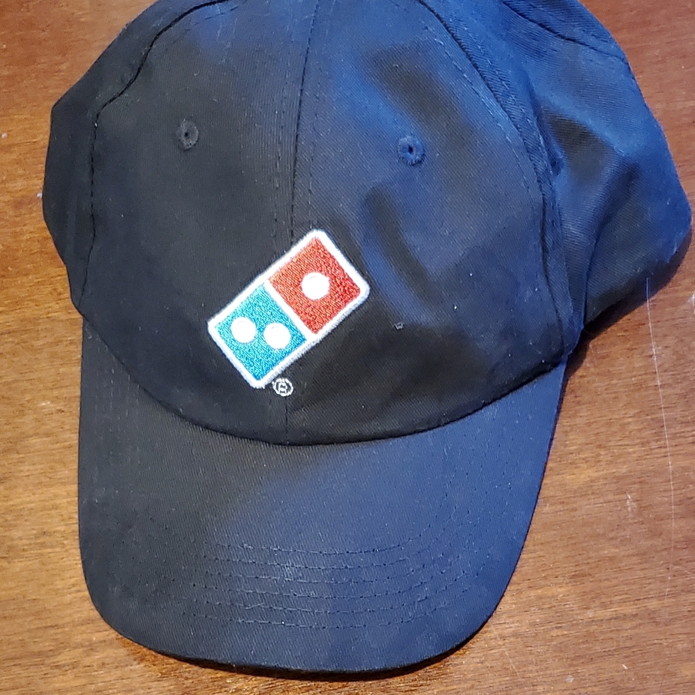 Dominos Hat